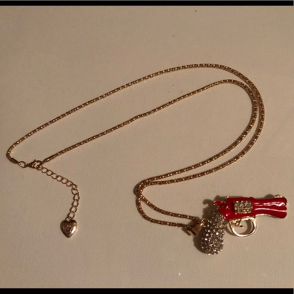 Necklace with attitude! - Picture 5 of 8